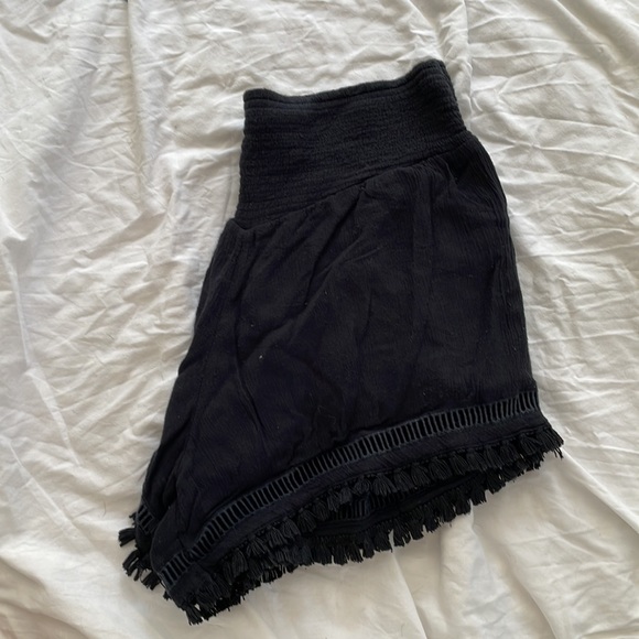 A&F Beachy shorts - Picture 2 of 6